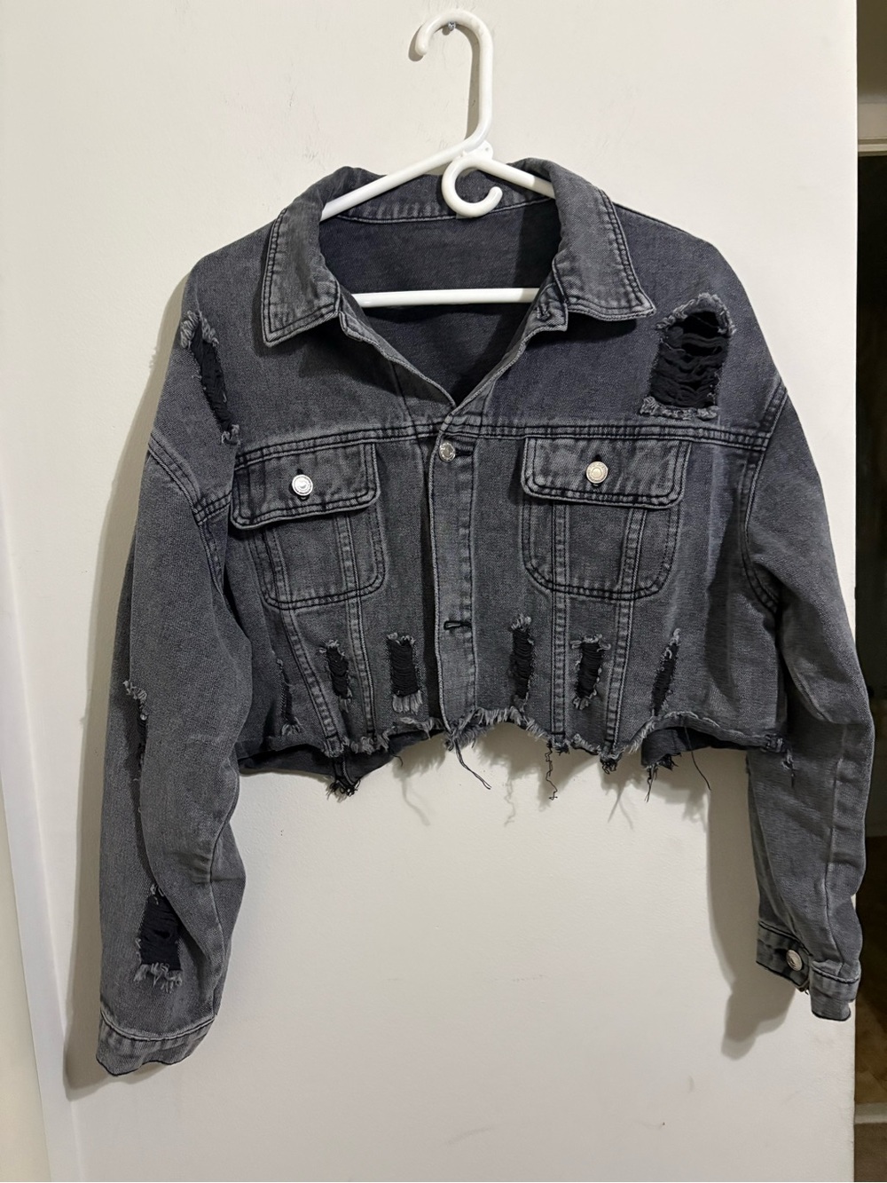Urban Outfitters Women’s Black Gray Cropped Denim Jacket